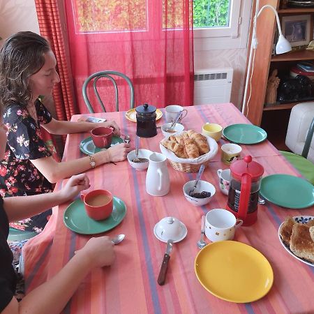 Domi Et Les Chats Barbezieres 外观 照片