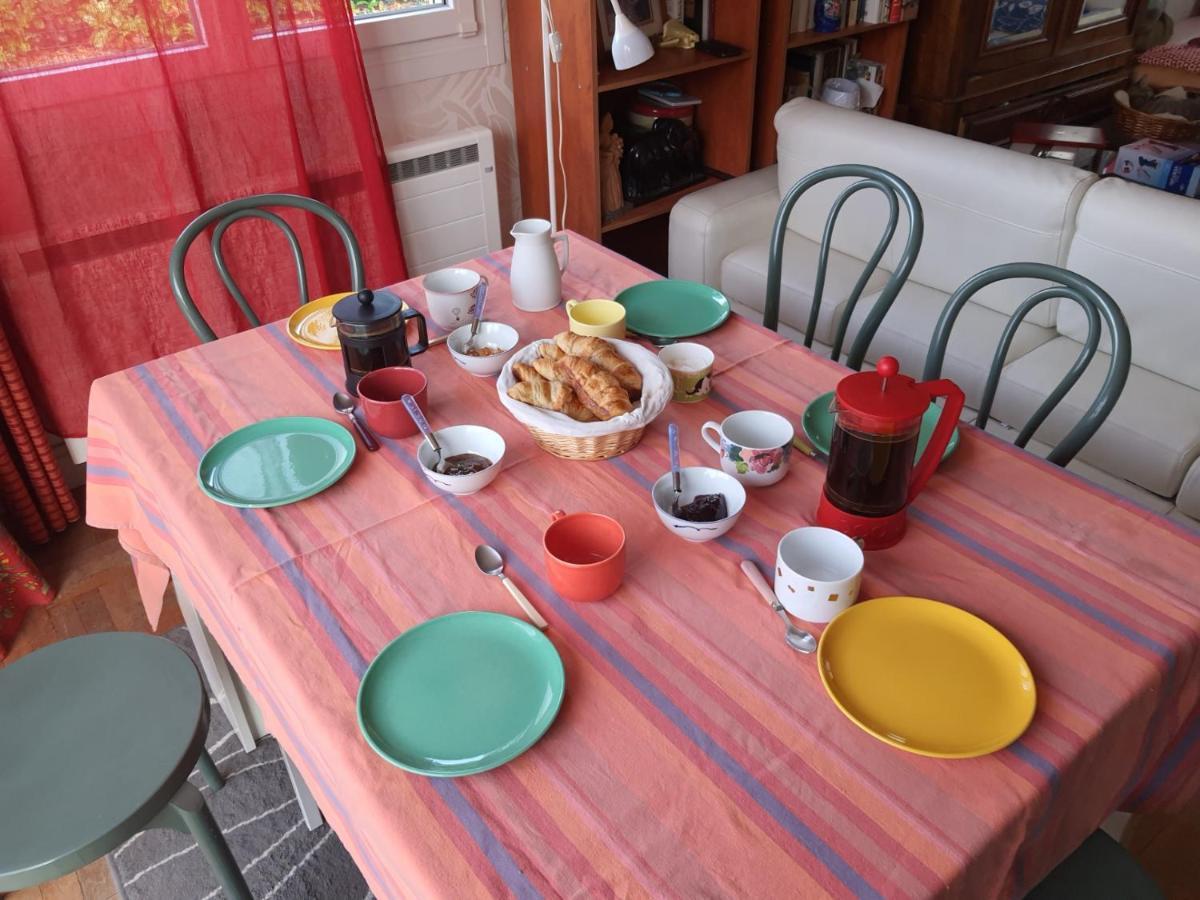 Domi Et Les Chats Barbezieres 外观 照片